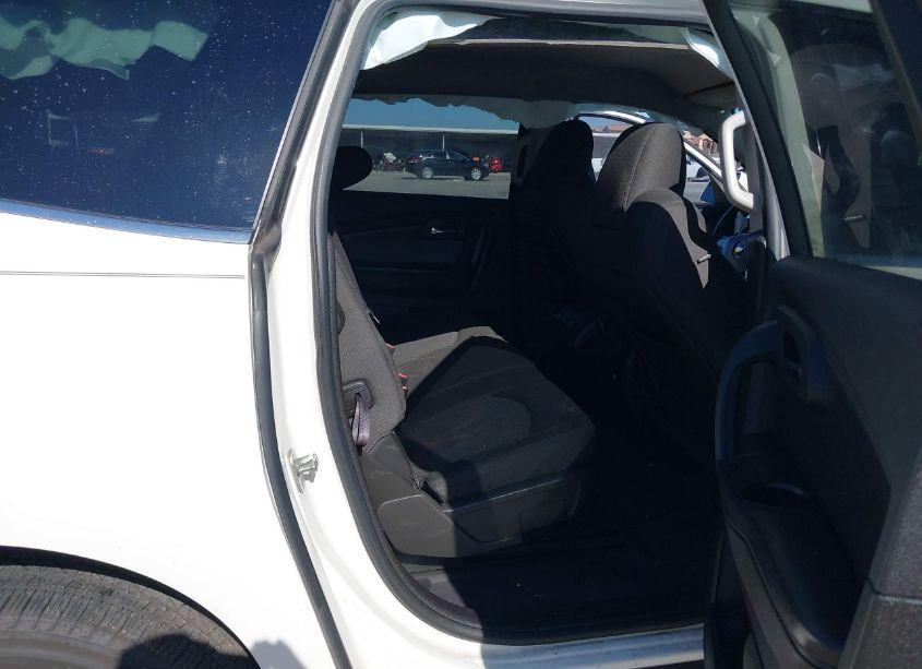 Photo 8 of 2011 Chevrolet Traverse 1LT (VIN 1GNKVGED2BJ230156)