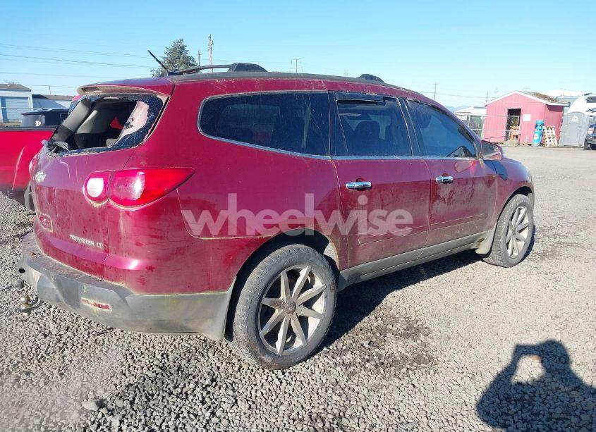 Photo 4 of 2011 Chevrolet Traverse 1LT (VIN 1GNKVGED2BJ237690)