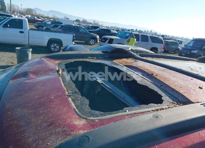 Photo 6 of 2011 Chevrolet Traverse 1LT (VIN 1GNKVGED2BJ237690)