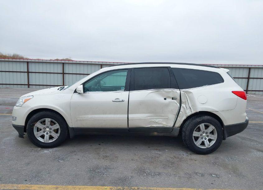Photo 14 of 2011 Chevrolet Traverse 1LT (VIN 1GNKVGED3BJ137081)