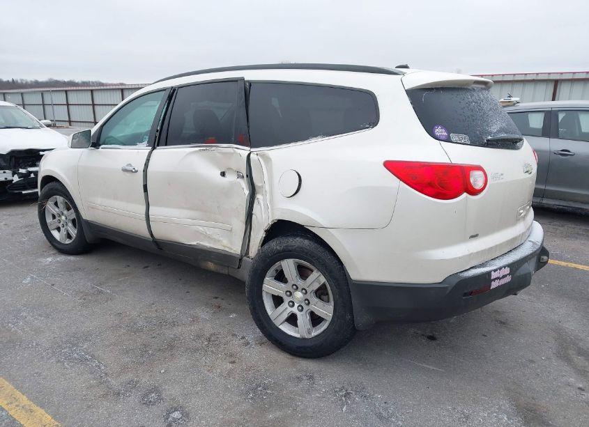 Photo 3 of 2011 Chevrolet Traverse 1LT (VIN 1GNKVGED3BJ137081)