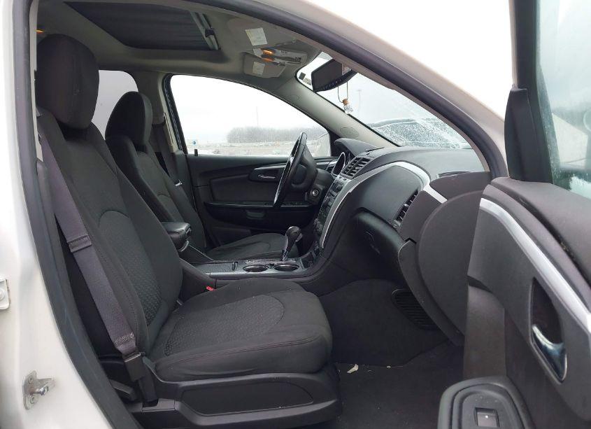 Photo 5 of 2011 Chevrolet Traverse 1LT (VIN 1GNKVGED3BJ137081)