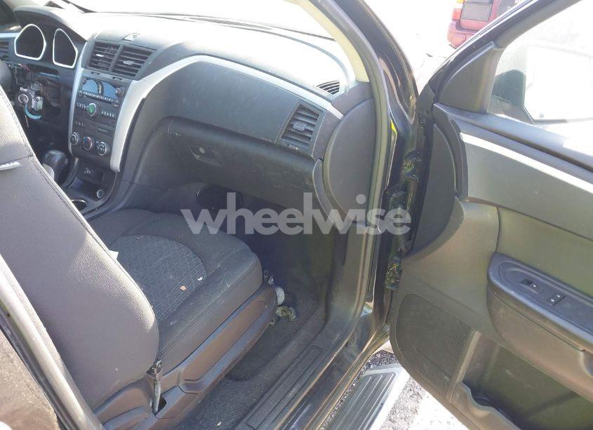 Photo 5 of 2011 Chevrolet Traverse 1LT (VIN 1GNKVGED3BJ327897)