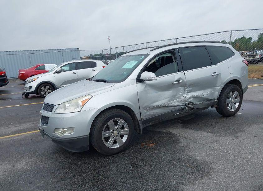 Photo 2 of 2012 Chevrolet Traverse 1LT (VIN 1GNKVGED3CJ181583)