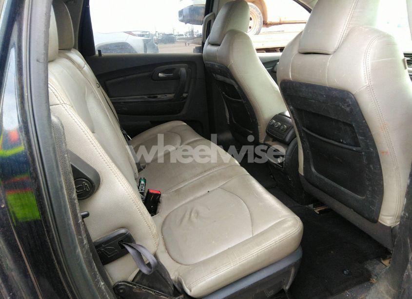 Photo 8 of 2012 Chevrolet Traverse 1LT (VIN 1GNKVGED3CJ184791)