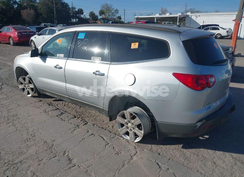 Photo 3 of 2012 Chevrolet Traverse 1LT (VIN 1GNKVGED3CJ360884)