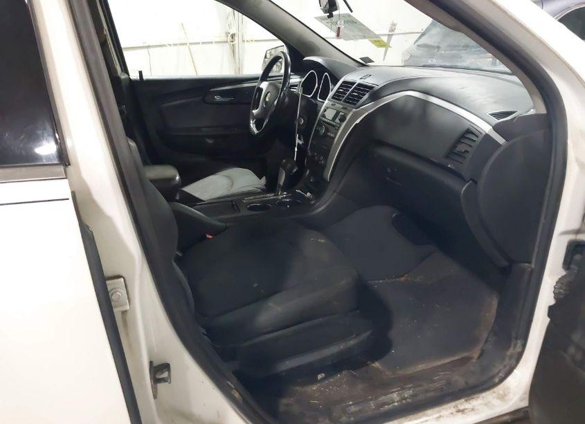 Photo 5 of 2011 Chevrolet Traverse 1LT (VIN 1GNKVGED4BJ180215)