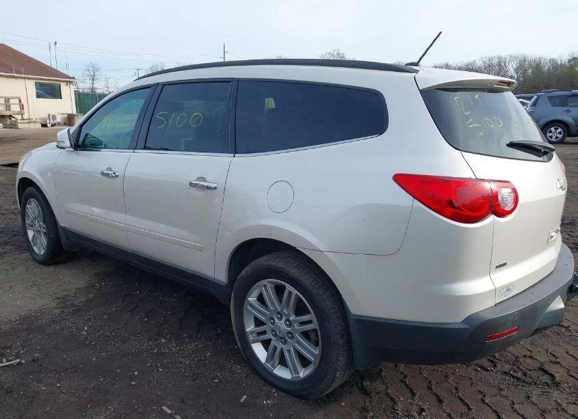 Photo 3 of 2011 Chevrolet Traverse 1LT (VIN 1GNKVGED4BJ223256)