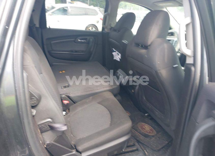 Photo 8 of 2011 Chevrolet Traverse 1LT (VIN 1GNKVGED4BJ251851)