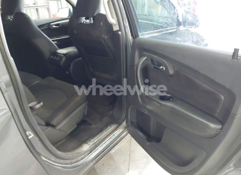 Photo 7 of 2011 Chevrolet Traverse 1LT (VIN 1GNKVGED4BJ359189)