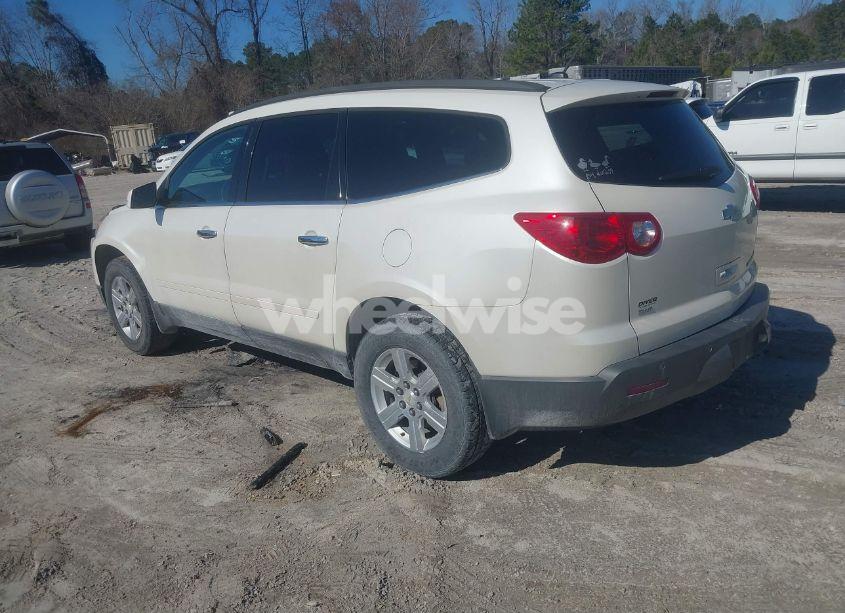 Photo 3 of 2012 Chevrolet Traverse 1LT (VIN 1GNKVGED4CJ135535)