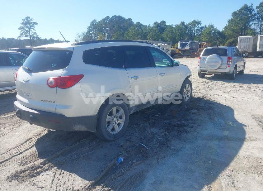 Photo 4 of 2012 Chevrolet Traverse 1LT (VIN 1GNKVGED4CJ135535)