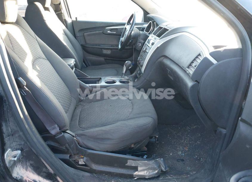 Photo 5 of 2012 Chevrolet Traverse 1LT (VIN 1GNKVGED4CJ212260)