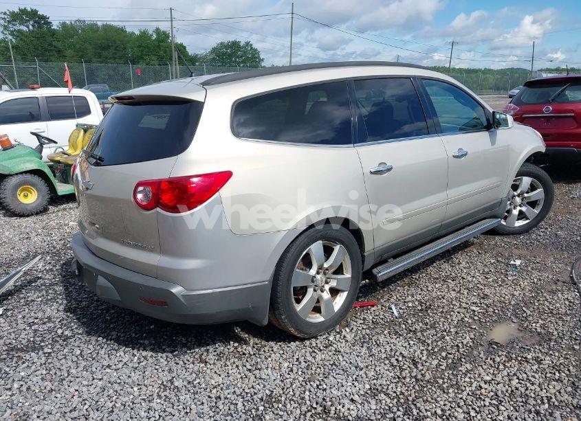 Photo 4 of 2012 Chevrolet Traverse 1LT (VIN 1GNKVGED4CJ238437)