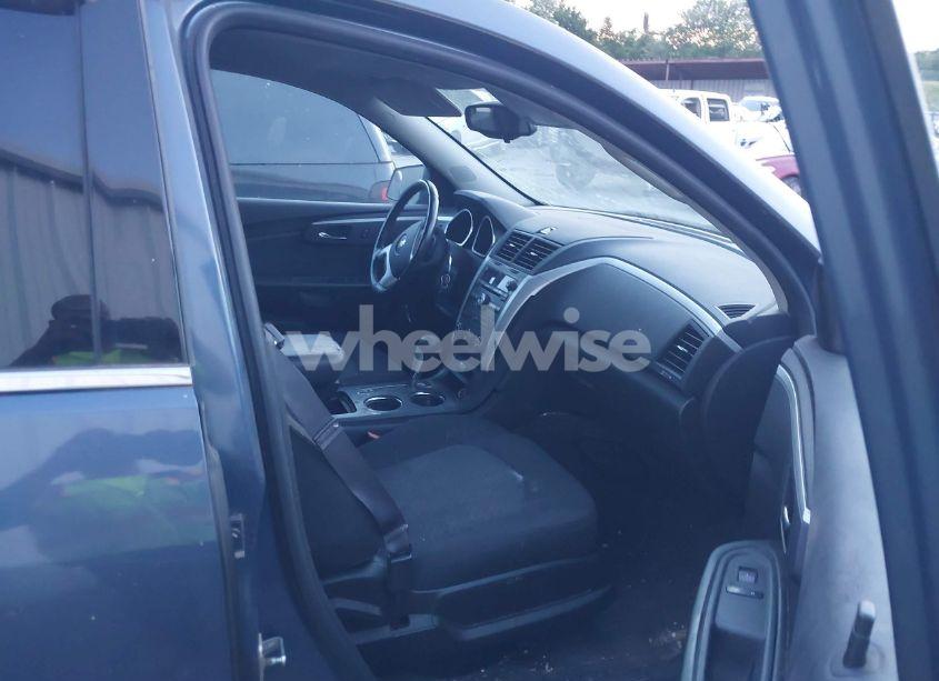 Photo 5 of 2012 Chevrolet Traverse 1LT (VIN 1GNKVGED4CJ271129)