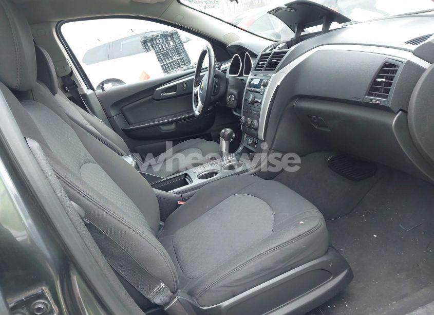 Photo 5 of 2011 Chevrolet Traverse 1LT (VIN 1GNKVGED5BJ252054)