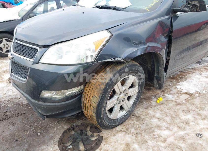 Photo 6 of 2011 Chevrolet Traverse 1LT (VIN 1GNKVGED5BJ252054)