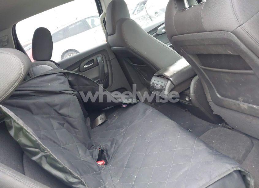 Photo 8 of 2011 Chevrolet Traverse 1LT (VIN 1GNKVGED5BJ252054)