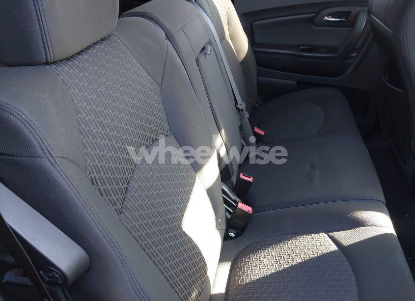 Photo 8 of 2011 Chevrolet Traverse 1LT (VIN 1GNKVGED5BJ307215)