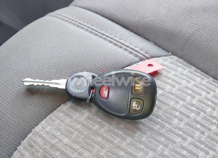 Photo 11 of 2011 Chevrolet Traverse 1LT (VIN 1GNKVGED5BJ330705)