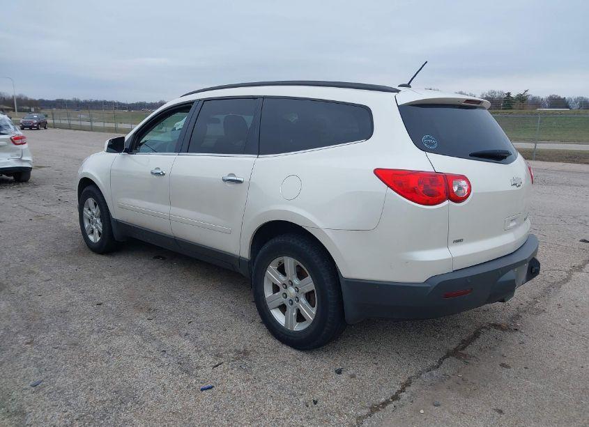 Photo 3 of 2011 Chevrolet Traverse 1LT (VIN 1GNKVGED5BJ338562)