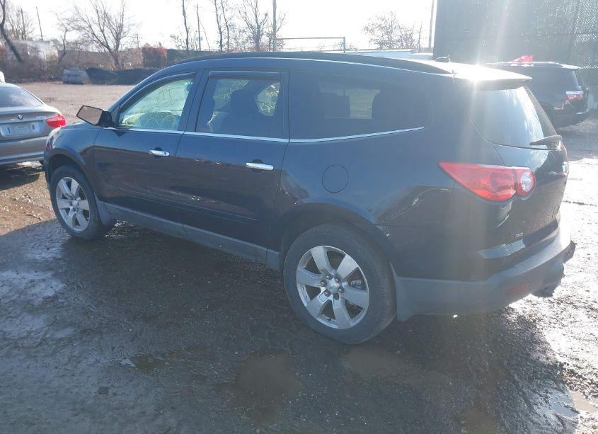 Photo 3 of 2012 Chevrolet Traverse 1LT (VIN 1GNKVGED6CJ194599)
