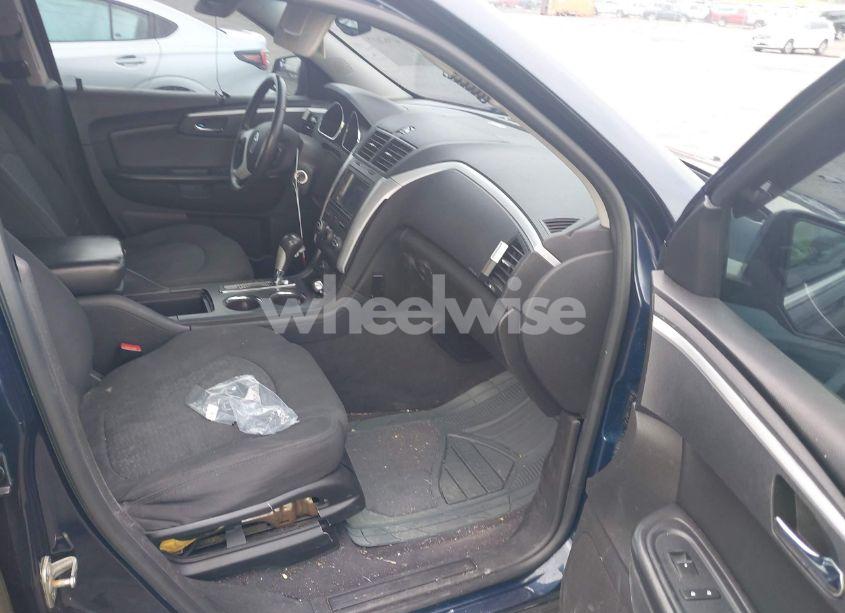 Photo 5 of 2011 Chevrolet Traverse 1LT (VIN 1GNKVGED7BJ312920)