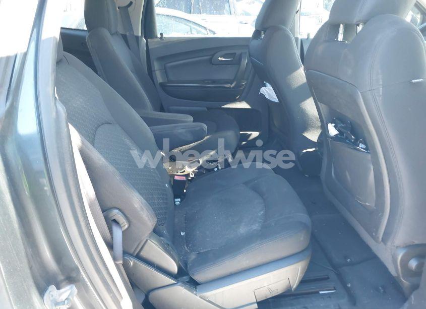 Photo 8 of 2011 Chevrolet Traverse 1LT (VIN 1GNKVGED7BJ351040)