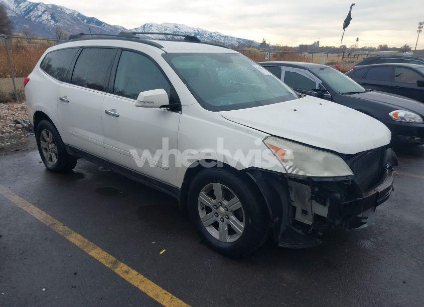 2011 Chevrolet Traverse 1LT (VIN 1GNKVGED8BJ137769) main photo