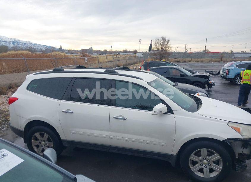 Photo 14 of 2011 Chevrolet Traverse 1LT (VIN 1GNKVGED8BJ137769)