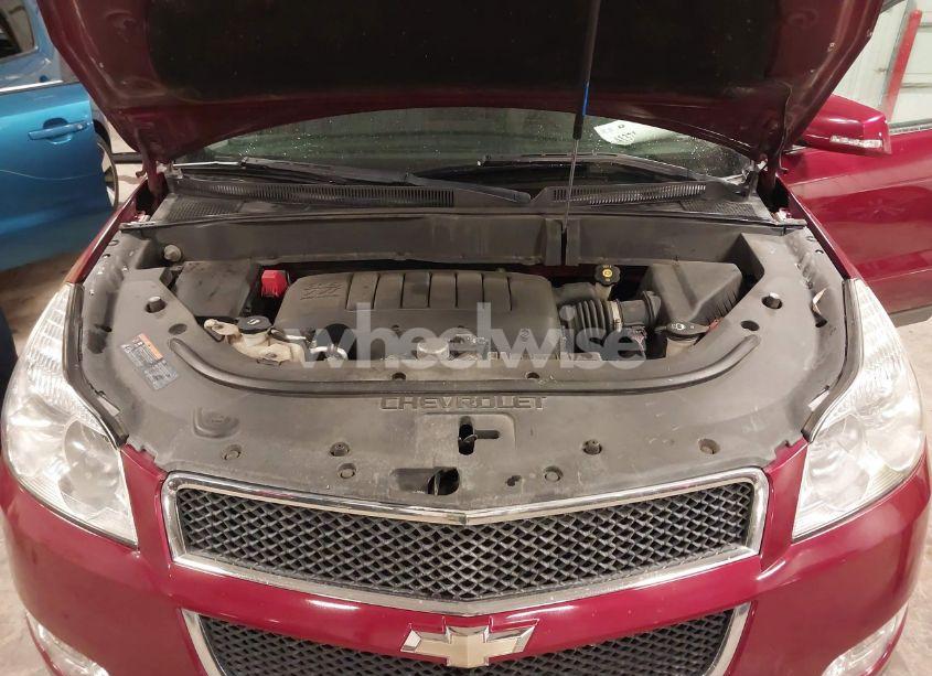 Photo 10 of 2011 Chevrolet Traverse 1LT (VIN 1GNKVGED8BJ163692)