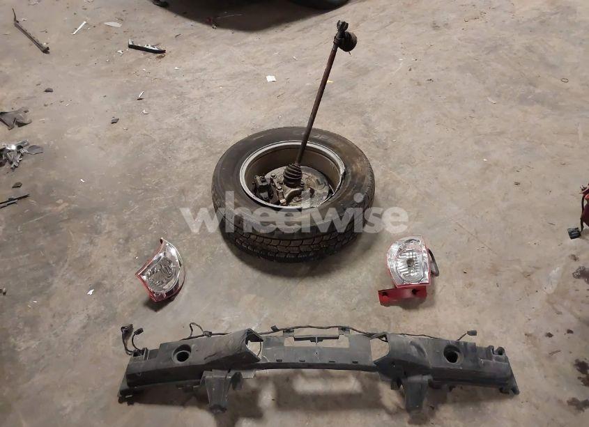 Photo 12 of 2011 Chevrolet Traverse 1LT (VIN 1GNKVGED8BJ163692)