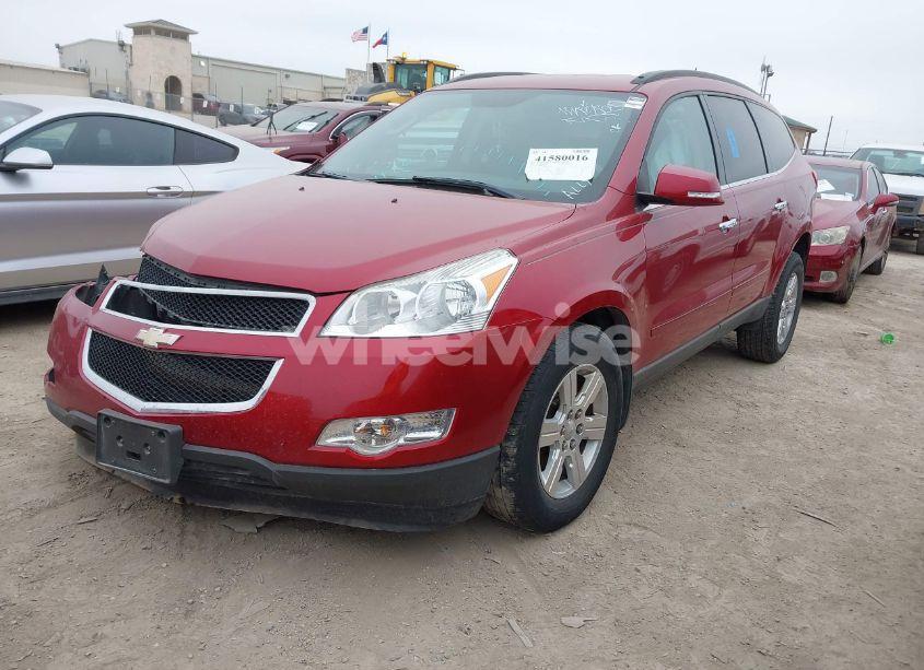 Photo 2 of 2012 Chevrolet Traverse 1LT (VIN 1GNKVGED8CJ128619)