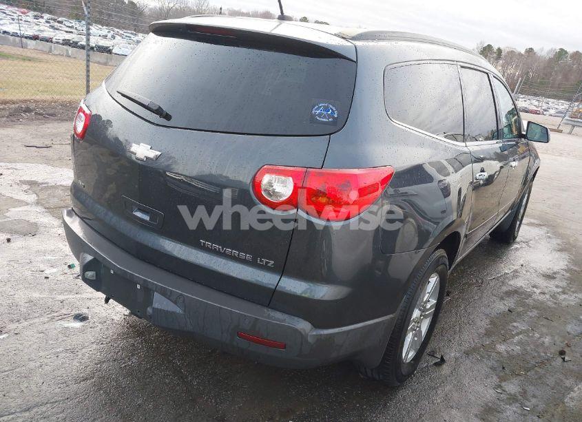 Photo 4 of 2011 Chevrolet Traverse 1LT (VIN 1GNKVGED9BJ121001)