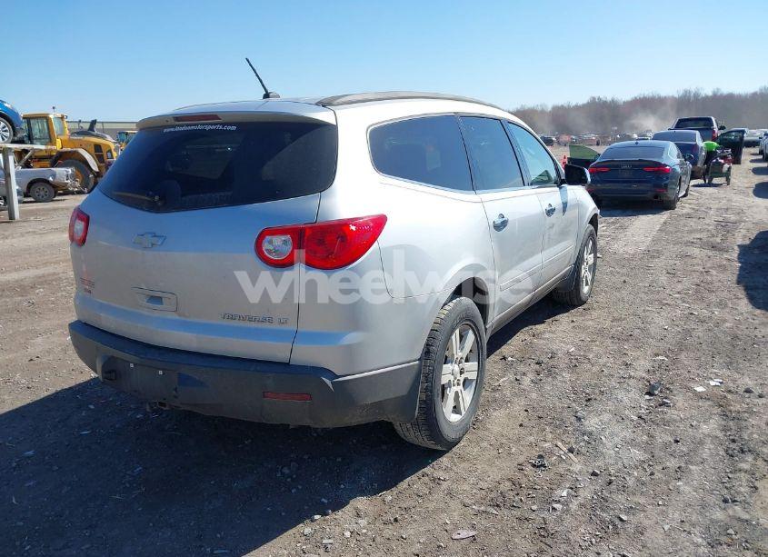 Photo 4 of 2011 Chevrolet Traverse 1LT (VIN 1GNKVGED9BJ124772)