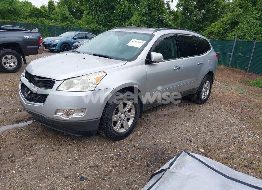 Photo 2 of 2011 Chevrolet Traverse 1LT (VIN 1GNKVGED9BJ276504)