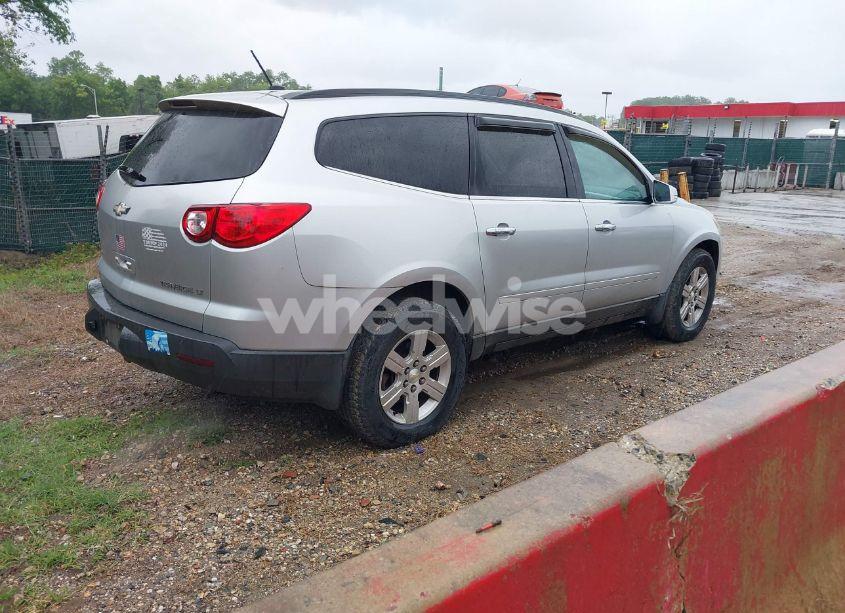 Photo 4 of 2011 Chevrolet Traverse 1LT (VIN 1GNKVGED9BJ276504)