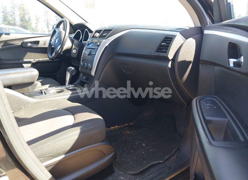 Photo 5 of 2011 Chevrolet Traverse 1LT (VIN 1GNKVGED9BJ280908)