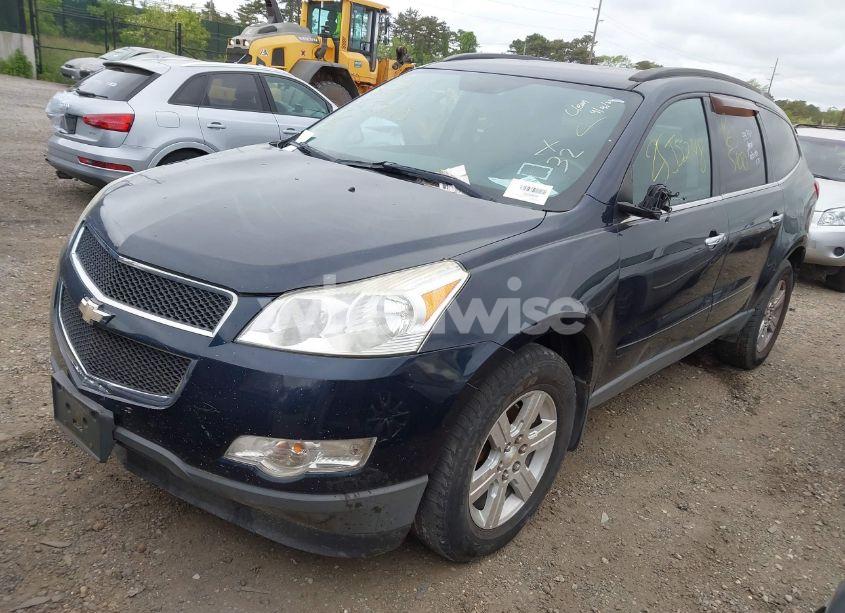 Photo 2 of 2011 Chevrolet Traverse 1LT (VIN 1GNKVGED9BJ414428)