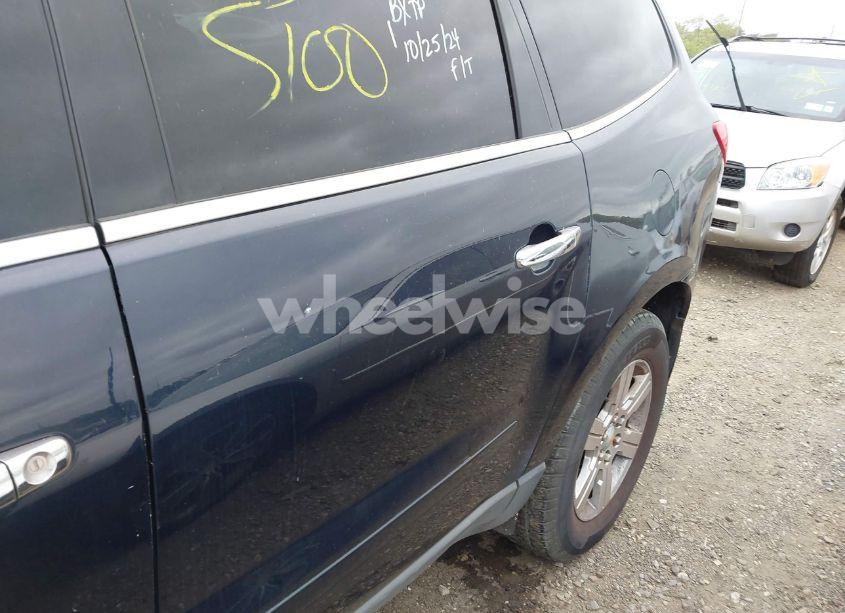 Photo 6 of 2011 Chevrolet Traverse 1LT (VIN 1GNKVGED9BJ414428)