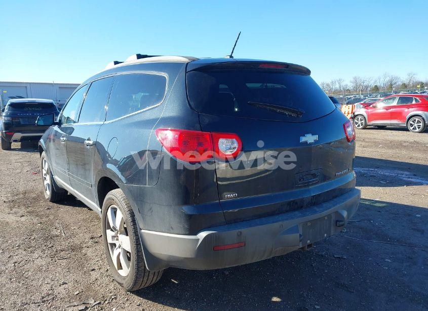 Photo 3 of 2012 Chevrolet Traverse 1LT (VIN 1GNKVGED9CJ133781)