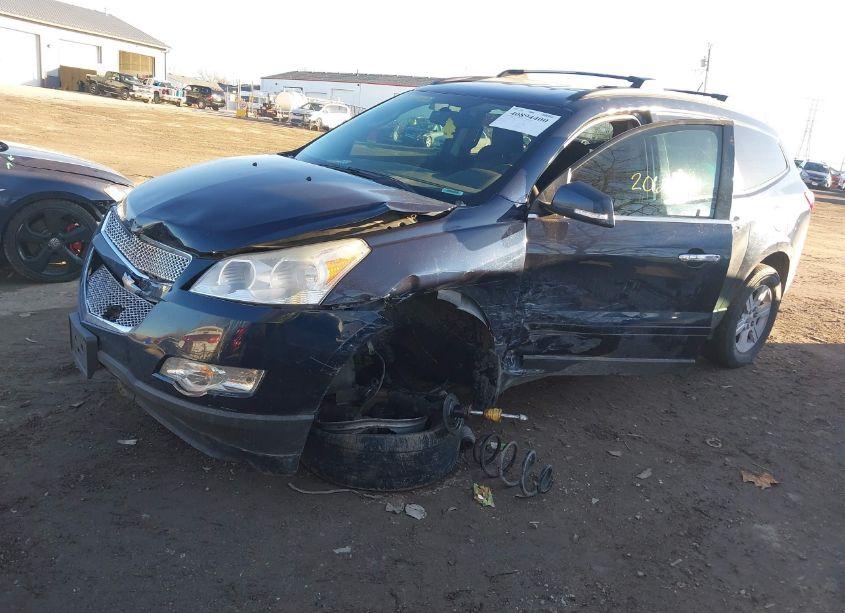 Photo 2 of 2012 Chevrolet Traverse 1LT (VIN 1GNKVGED9CJ195956)