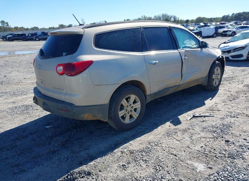 Photo 4 of 2012 Chevrolet Traverse 1LT (VIN 1GNKVGED9CJ273104)