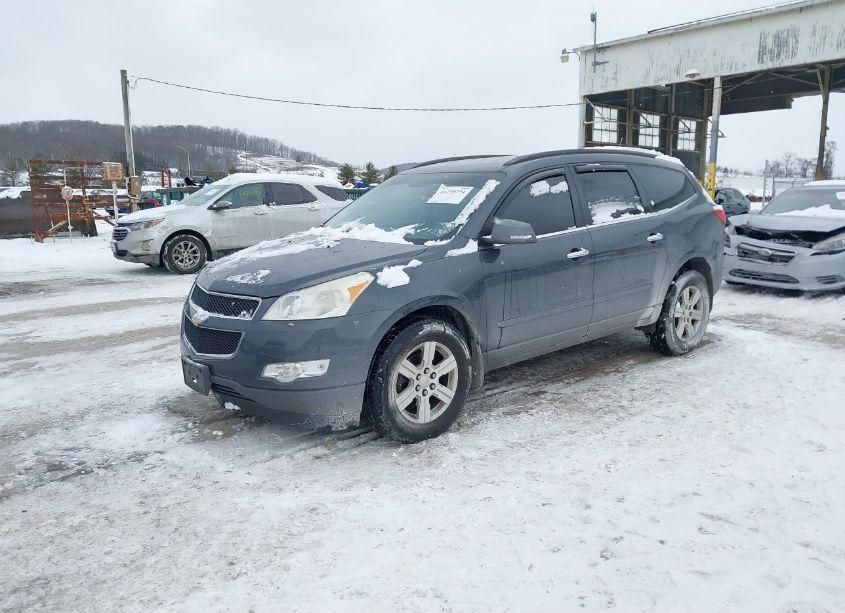 Photo 2 of 2011 Chevrolet Traverse 1LT (VIN 1GNKVGEDXBJ183474)