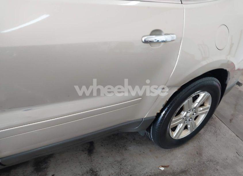 Photo 19 of 2011 Chevrolet Traverse 1LT (VIN 1GNKVGEDXBJ406466)