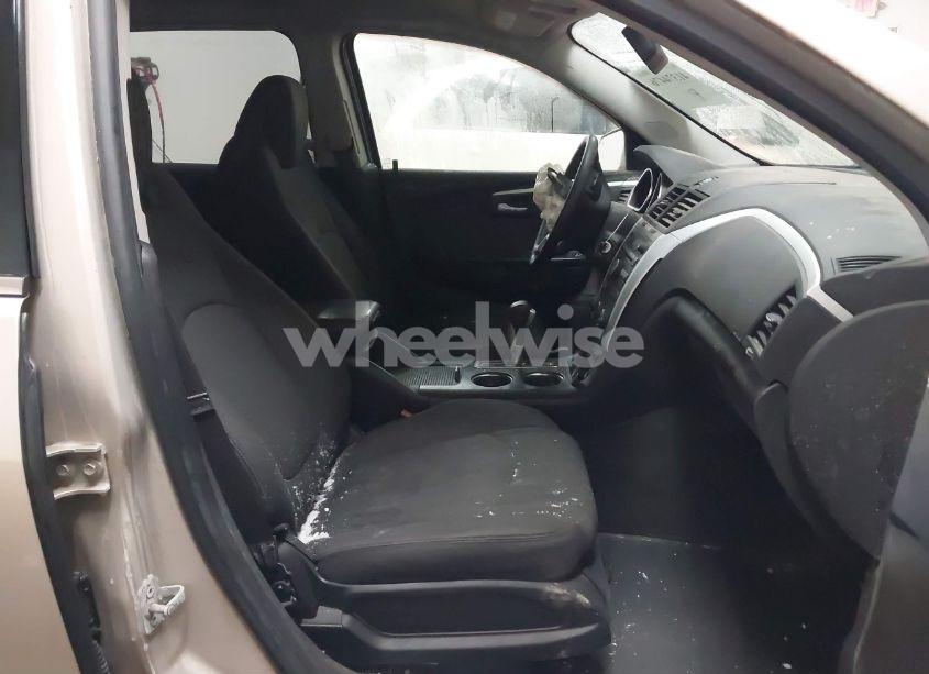 Photo 5 of 2011 Chevrolet Traverse 1LT (VIN 1GNKVGEDXBJ406466)