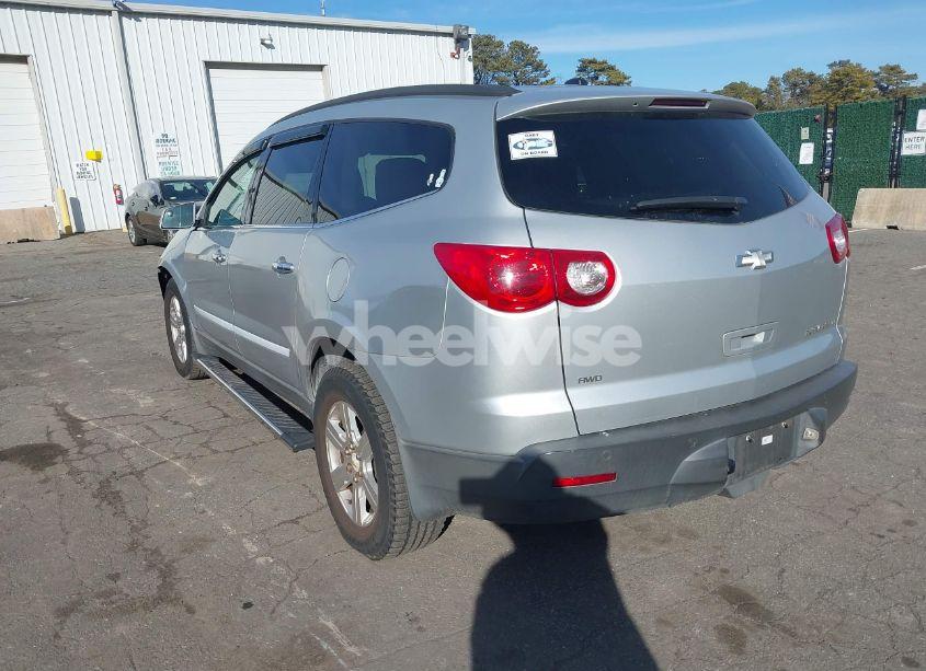 Photo 3 of 2012 Chevrolet Traverse 1LT (VIN 1GNKVGEDXCJ135412)
