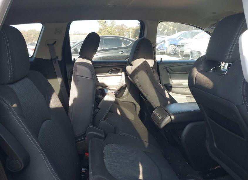 Photo 8 of 2013 Chevrolet Traverse 1LT (VIN 1GNKVGKD0DJ109391)