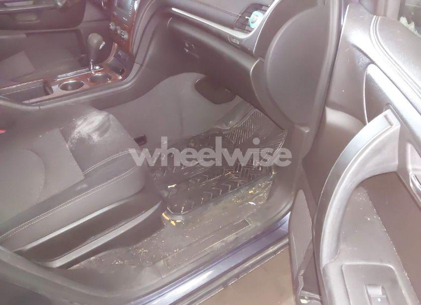 Photo 5 of 2013 Chevrolet Traverse 1LT (VIN 1GNKVGKD0DJ117443)