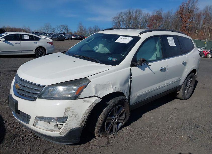Photo 2 of 2015 Chevrolet Traverse 1LT (VIN 1GNKVGKD0FJ167178)